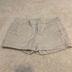 Ana size 6 twill khaki shorts